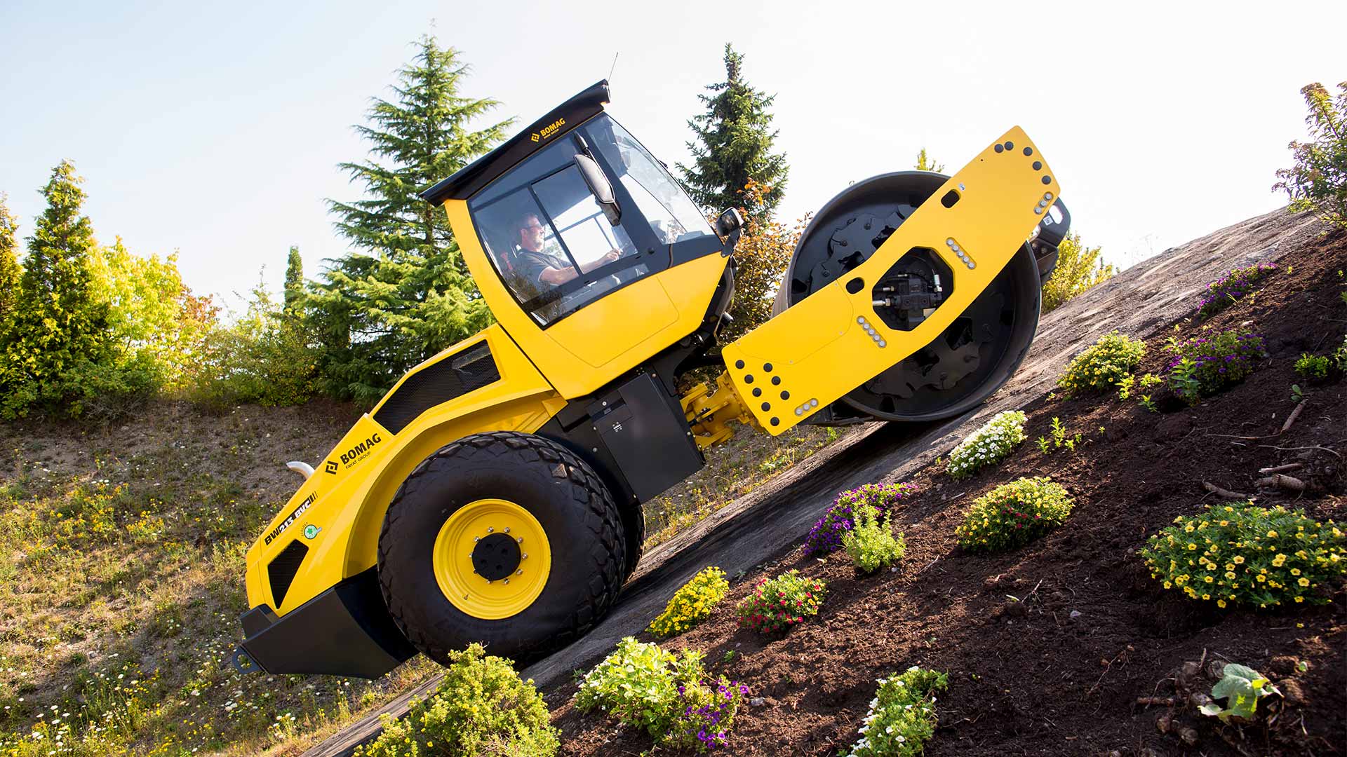 BOMAG Zeminov� v�lec
